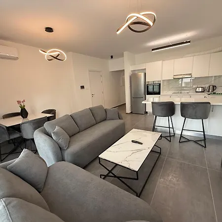 Glabur - Elite 2bdr Apartment Nicosia