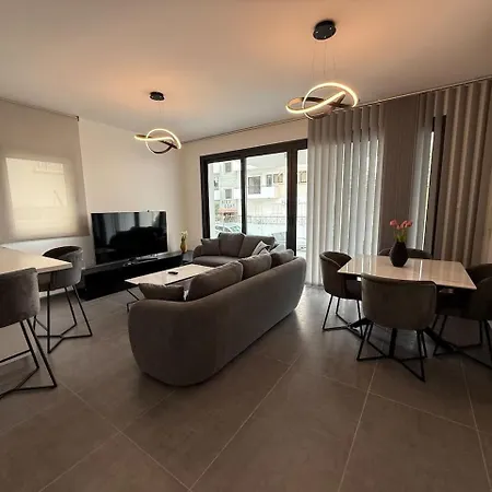 Glabur - Elite 2bdr Apartamento Nicosia